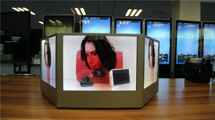 換個(gè)角度看世界，優(yōu)色多維透明廣告機(jī)領(lǐng)略動(dòng)靜結(jié)合之美