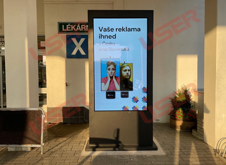 優(yōu)色專顯淺談戶外液晶廣告機的技術(shù)方案